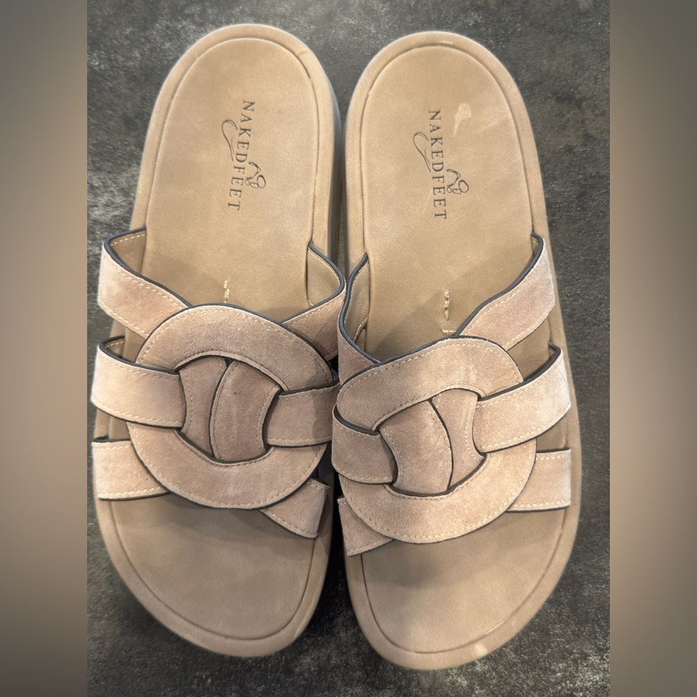 Naked Feet Women's Tan Sandals size 7.5 ❤️‎